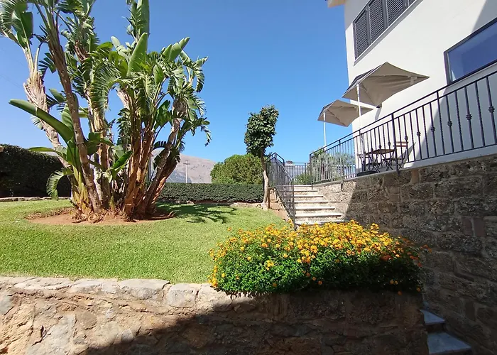 Casa Di Lele بيت ضيافة كاريني